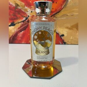 Bath & Body Works Snowy Peach Berry Shower Gel